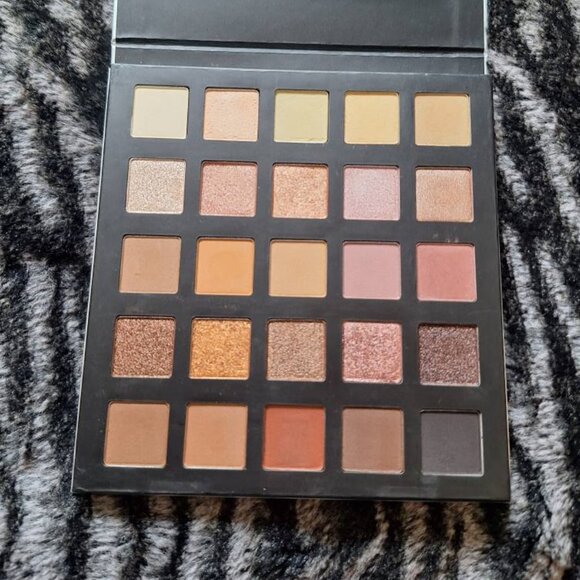 🎨 LORAC – Pro Palette Artist Edition “Meraki” Eyeshadow Palette - Picture 1 of 3